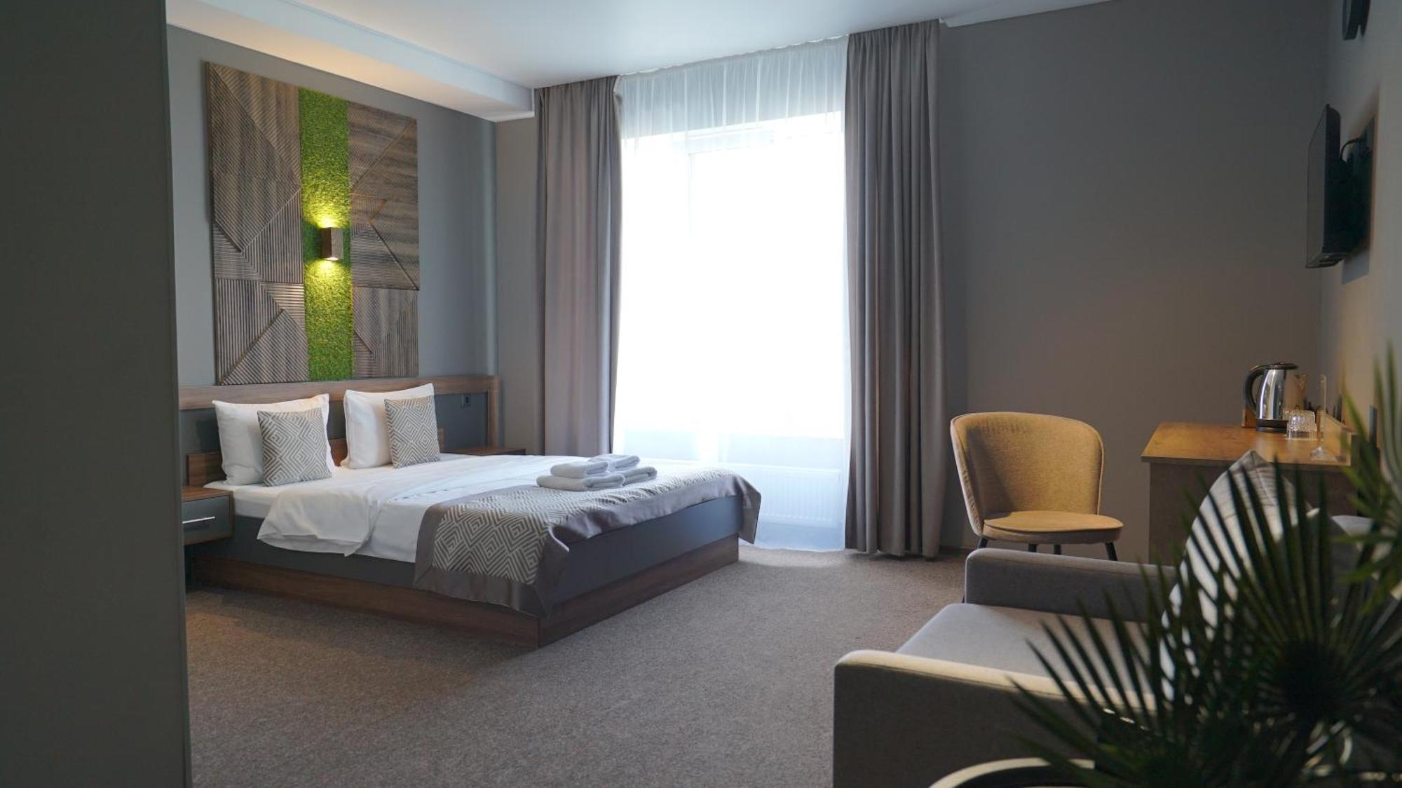 Hide Park Hotel Vinnytsia Exterior foto